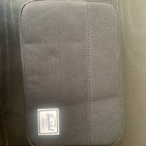 𝅺HERSCHEL Supply Co IPad Mini Anchor Sleeve New without tags